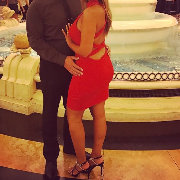 Lulus Dresses & Skirts - LuLu’s strappy back red dress